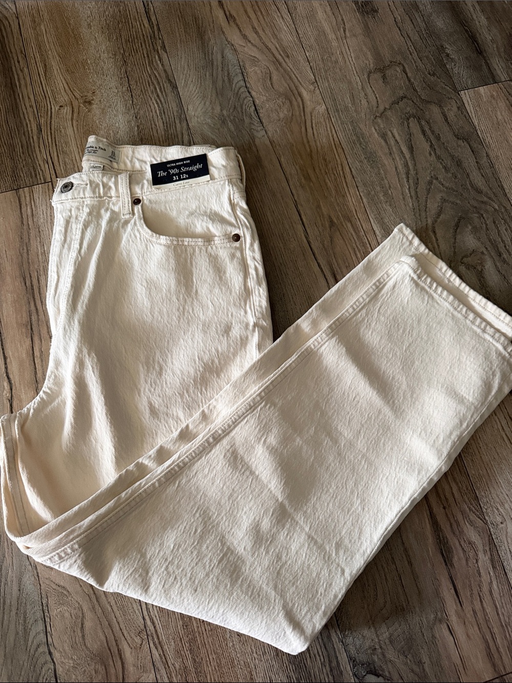 Abercrombie & Fitch Off-White 90s straight